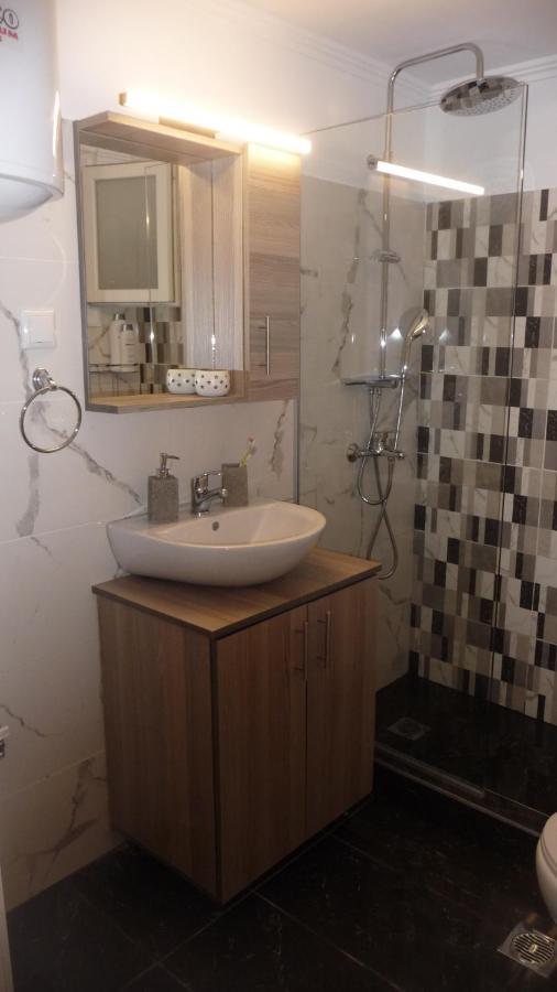 יואנינה D&J Central Appartment מראה חיצוני תמונה